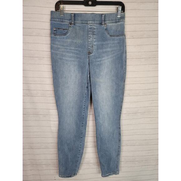 SPANX JEAN-ISH PULL ON JEANS IN LIGHT WASH, SZ LARGE - Picture 1 of 16